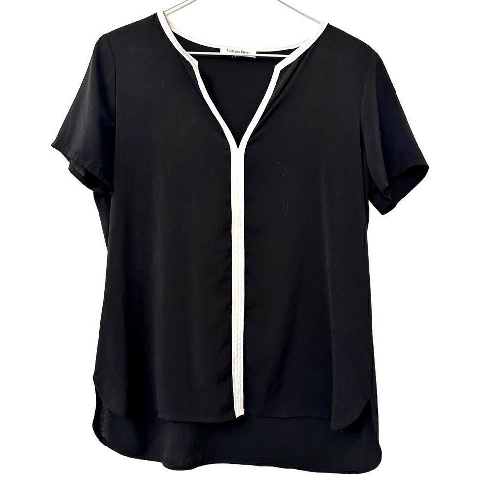 Calvin Klein Split Neck Contrast Piping Short Sleeve Hi-Low Blouse Black Small